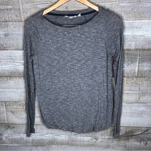 Athleta XS heather grey long sleeve top XS